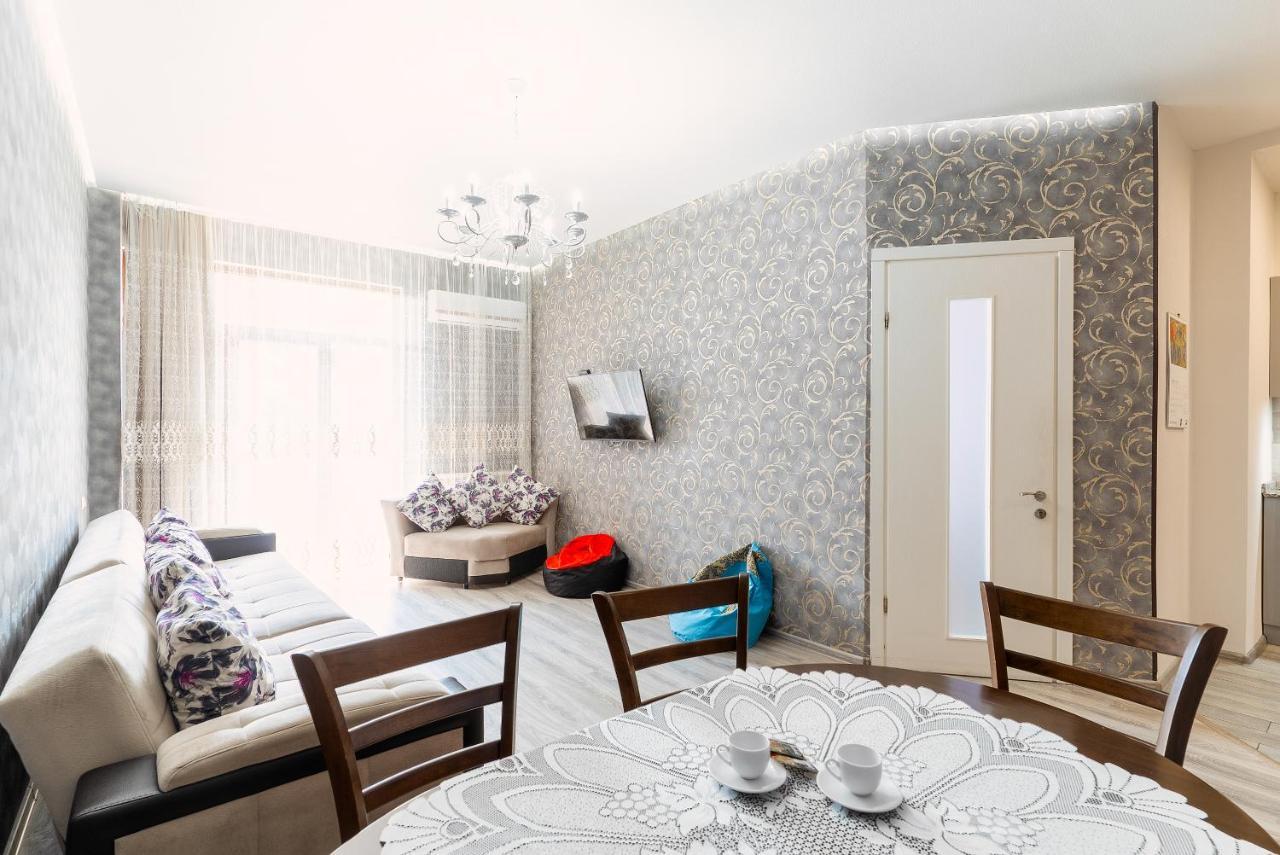 Nice Batumi Apartment Dış mekan fotoğraf